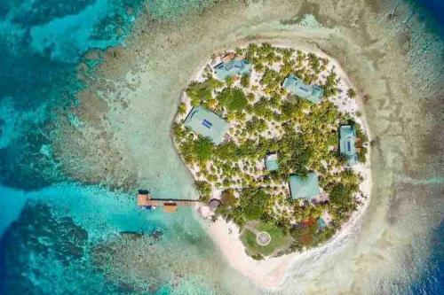 Cayos Cochinos Casa | Luxurious Round Cay