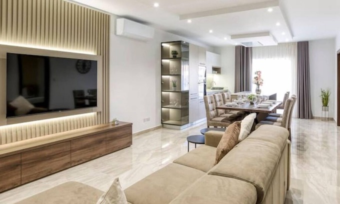 Swieqi Apartamento | Luxurious, spacious fully equipped home in Swieqi