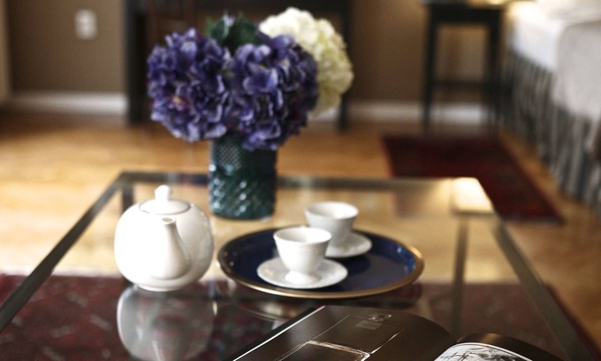 Inner City Budapest Apartamento | Luxurious sunlit suite in a prime location with a private city-view balcony, A/C