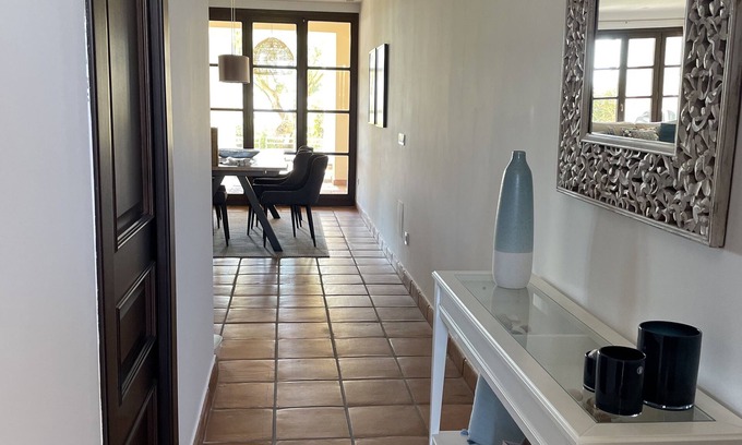 San Roque Casa | Luxurious terraced house 2 minutes from La Reserva golf club