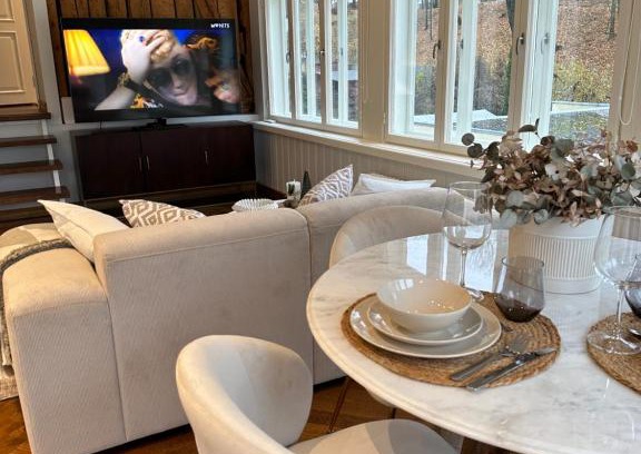 Old Town Apartamento | Luxurious Vallikraavi apartment with Sauna, free parking
