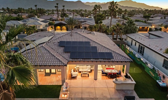 Rancho Santana Casa | Luxurious Villa Living in Indio w/ Pool/Spa