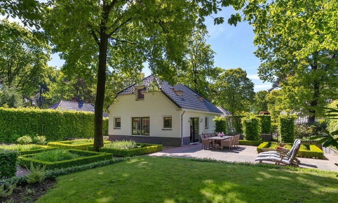 Lunteren Villa | Lujo Gelderse Hoeve con lavavajillas en el Veluwe