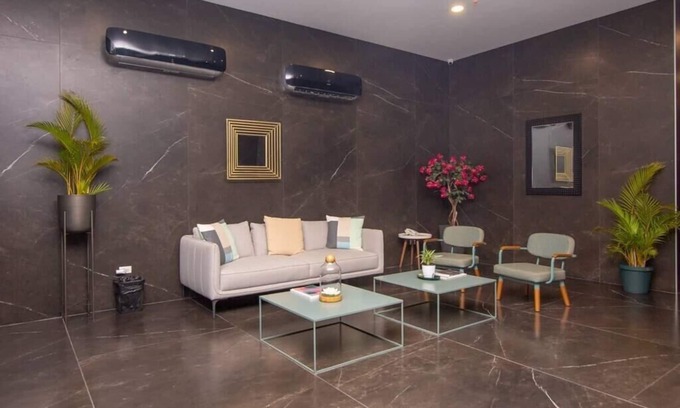 Marbella Apartamento | Luxury 1 bedroom apt with free parking