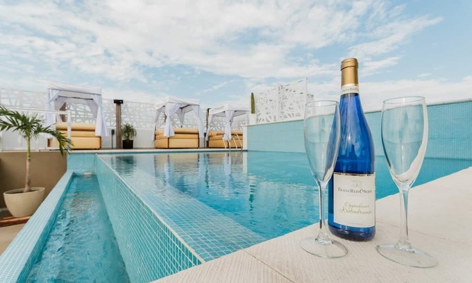 Ejidal Condominio | LUXURY 1 BEDROOM CONDO