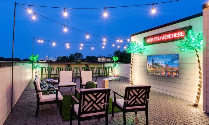 Hadley - Washington Casa | Luxury 10-Bed Home w/ HUGE Rooftop & Game Room!