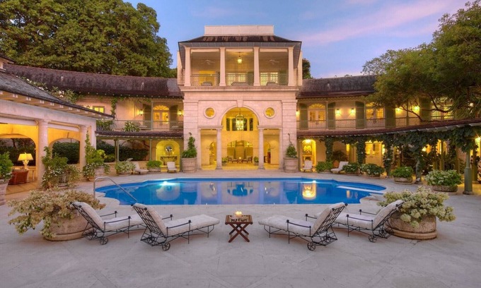 Prospect Villa | Luxury 12 Bedroom Laughing Waters Villa!