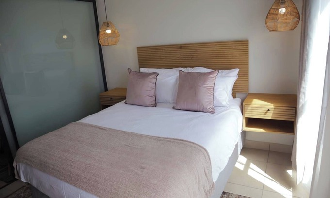 Greater Johannesburg Metropolitan Area Apartamento | Luxury 1bedroom apartment in Sandton. perfect for business travel. Pet friendly!