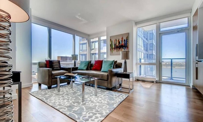 Hell's Kitchen Apartamento | Luxury 1BR Apt | Full Kitchen | Midtown West by GLS