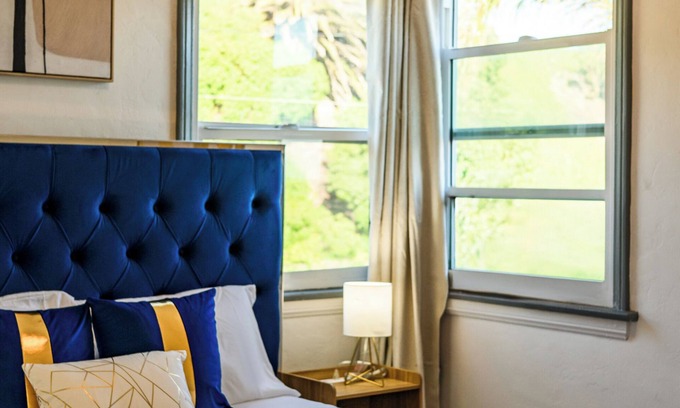 El Porto Apartamento | Luxury 1BR Beachside Gem Walk to Beach + Ocean Views