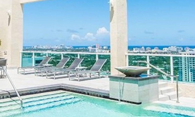 Colee Hammock Apartamento | LUXURY 2 bd APARTMENT LAS OLAS BREATHTAKING LOCATION! FREE PARKING!