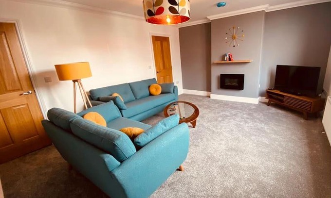 Carlisle Apartamento | Luxury 2 bed apt 4 mins from M6 J44 pet friendly,