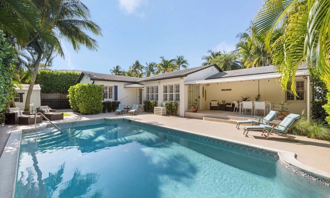 Southland Park Casa | Luxury 2-bedroom Villa in Iconic West Palm Beach