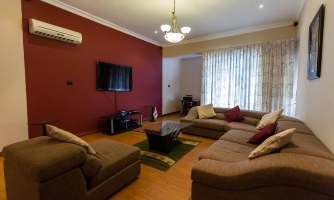 Osu Klottey Casa | Luxury 2 Bedroom Apartment