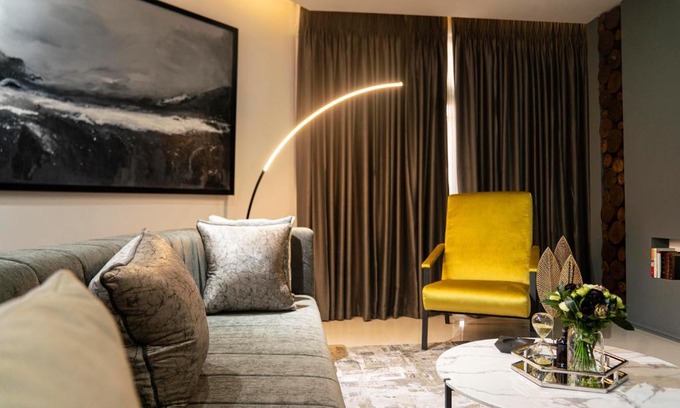 Ofin Apartamento | Luxury 2 bedroom apartment with an in-house cinema-The Double H- Agnes