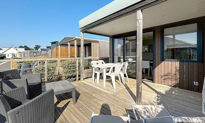 Jullouville-les-Pins Casa | Mobil-Home Confort en Camping 4* à 200m Plage, 2 Chambres, Terrasse, Piscine Chauffée, Fitness