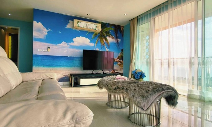 Jomtien Apartamento | Luxury 2-Bedroom Sea View Escape