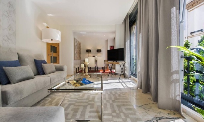 El Arenal Apartamento | Luxury 2 bedrooms apartment near the Cathedral. Vinuesa II