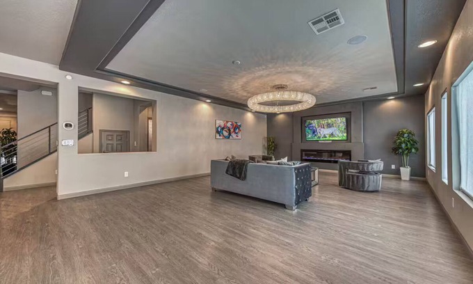 Enterprise Casa | Luxury 2 Story 3 Car Garage Home