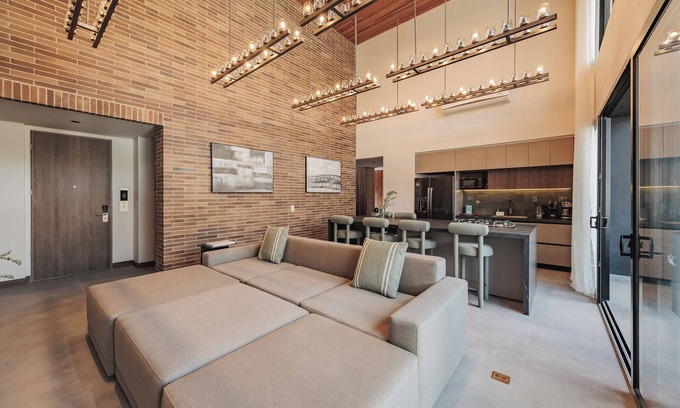 Alejandria Apartamento | Luxury 2490 sqft Duplex with unbeatable city view with pool and gym