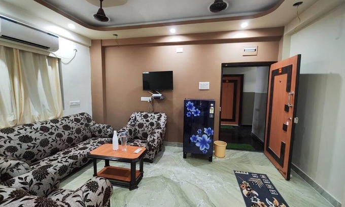 Kolkata Apartamento | Luxury 2BHK, 10 mins from Acropolis Mall Kasba