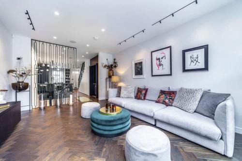 St. Mary's Park Casa | Luxury 3 BDR House with garden next to Battersea Park