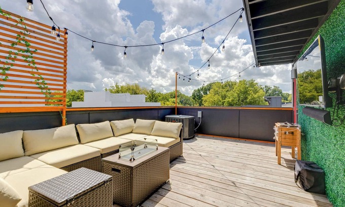 Hadley - Washington Casa | Luxury 3 Bed Close to Downtown!