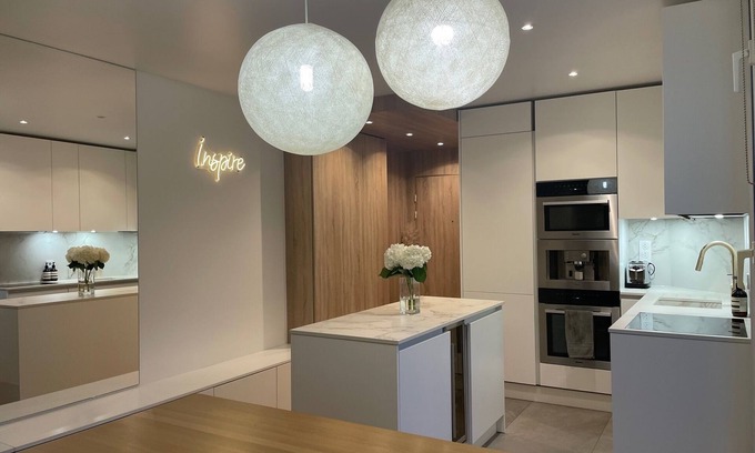 Quartier Sainte-Avoye Apartamento | LUXURY 3 BEDROOM & 3 BATHROOM APARTMENT WITH TERRACE NEAR THE LOUVRE