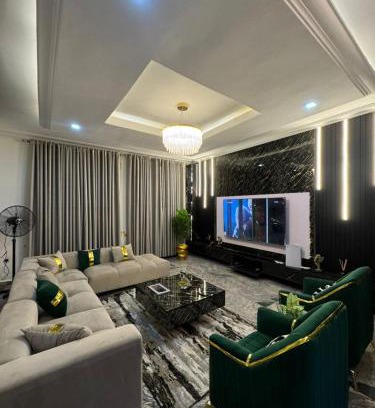 Enugu Apartamento | Luxury 3 Bedroom Bungalow at Golf Estate