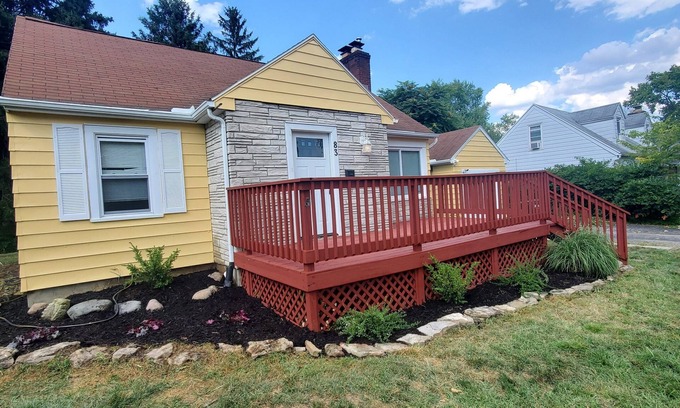 Shiloh Casa | Luxury 3 bedroom home on a quiet street