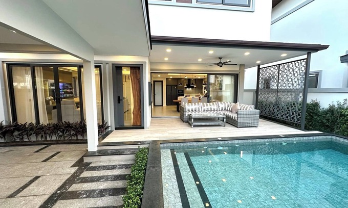South Pattaya Villa | Luxury 3-bedroom pool villa with AC, fitness room in awesome Pattaya