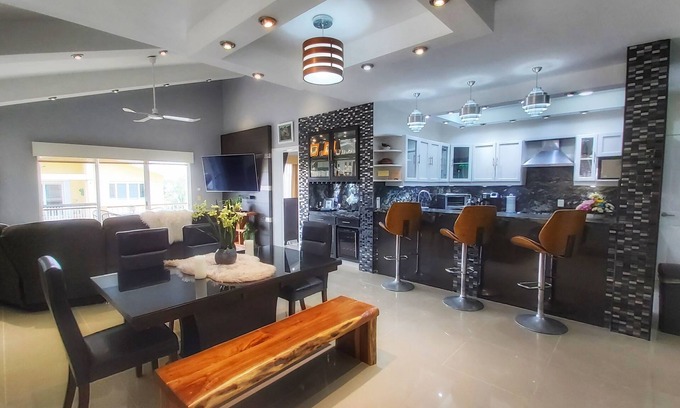 Colonia Centro Condominio | Luxury 3 bedroom Penthouse 1 block from the water