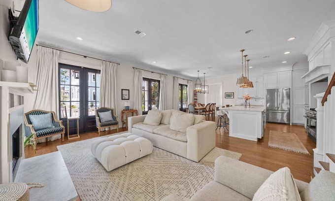 Lakeside at Blue Mountain Beach Casa | Luxury 30A Retreat – Designer Home Near Blue Mountain Beach & Pool