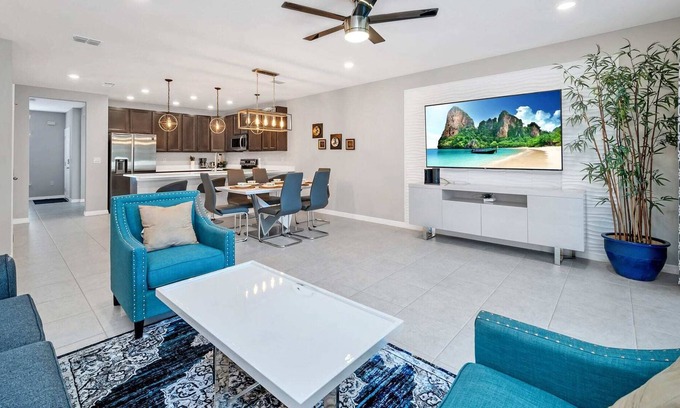 Kissimmee Casa | Luxury 3BR Home - BBQ, Resort Access - Near Disney