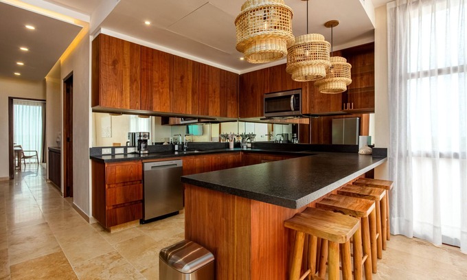 Soliman Bay Condominio | Luxury 3BR Oasis | Ocean View | Private Pool