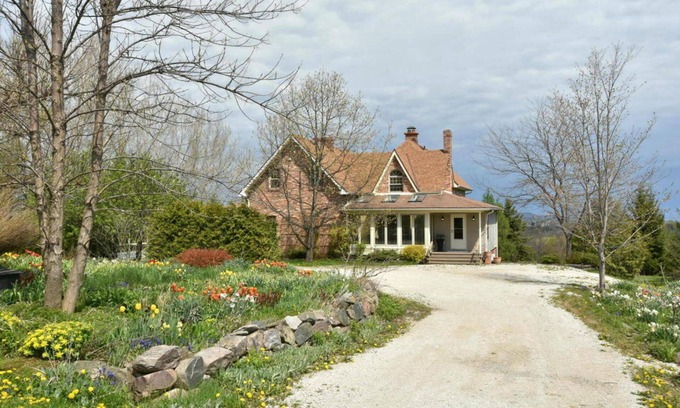 Meaford Casa | Casa de lujo de 4 recámaras, capacidad para 12 personas, cerca de Gray Highlands, Blue Mountain, Meaford