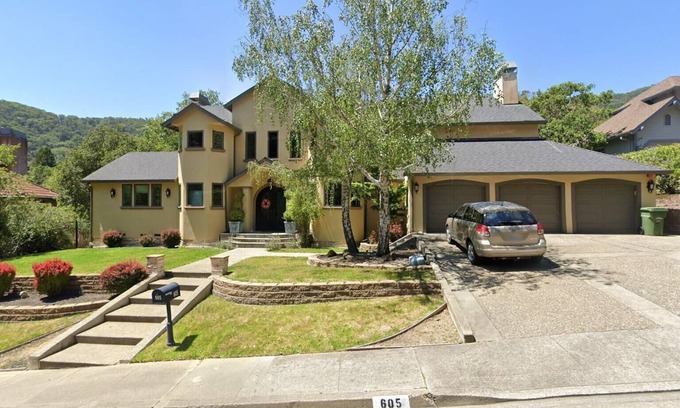 Lucas Valley-Marinwood Casa | Luxury 4 bedroom, 4 bathroom San Rafael Private Estate, serene & central