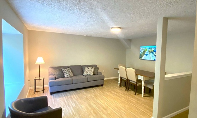 Pineville Condominio | Luxury 4 bedroom Villa 103 with river access