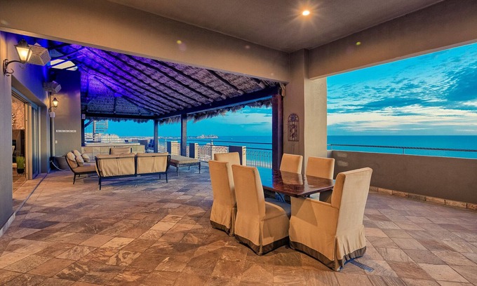 Puerto Penasco Condominio | Luxury 4Bd Penthouse, Ocean VIEWS, 2 king suites, pvt jacuzzi, beachfront resort