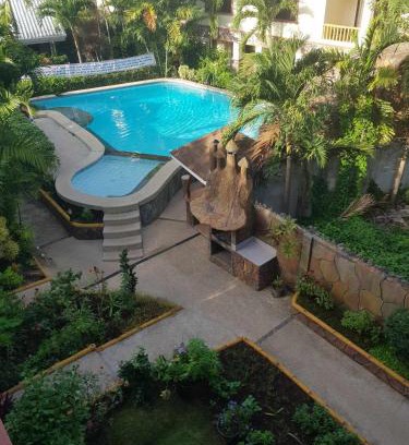 Tawala Apartamento | Luxury 4BR Apartment with Pool behind Alona Beach