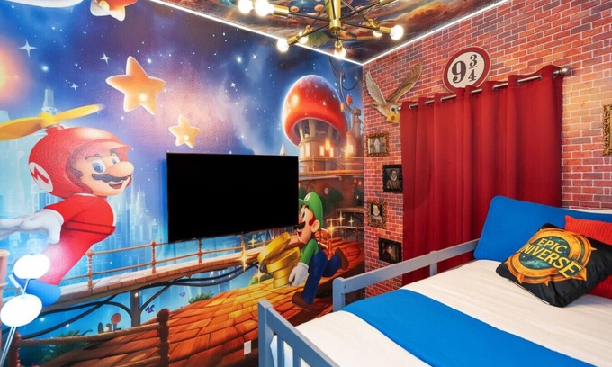 Reunion Apartamento | Luxury 5-Bed -4bath with fun Disney themed rooms.