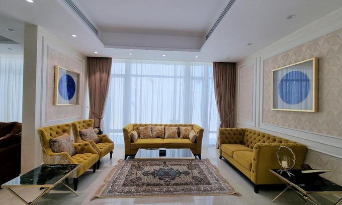 Lusail Villa | Luxury 5 Bed + Private Pool Villa