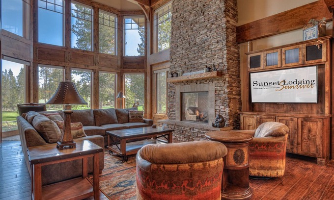 Sunriver Casa | Luxury 5 EnSuites, Hot Tub, A/C, 12 SHARC, Golf Course View