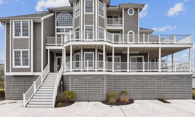 Bethany Beach Casa | Luxury 6BR House w/ Private Hot Tub & More!