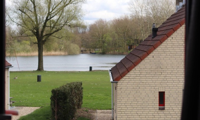 Ewijk Casa | Luxury 6P holiday home with charging station and customizable comfort mattresses