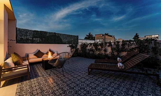 Colonia Roma Casa | Luxury 7-bedroom house in Roma Norte with Jacuzzi, Rooftop, AC in all Bedrooms