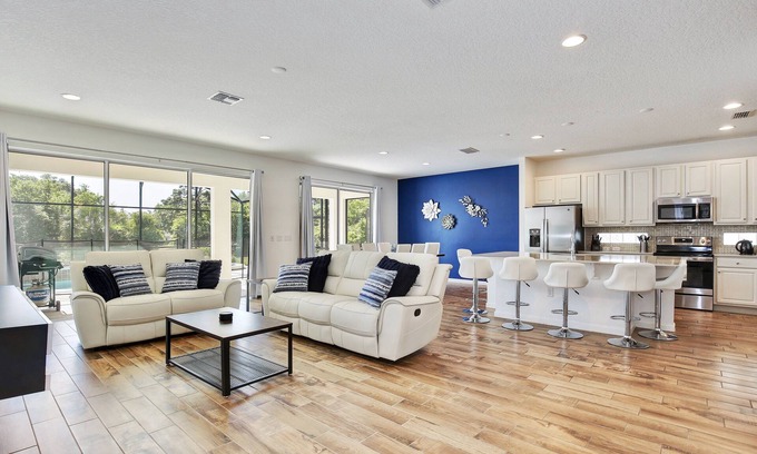 Indian Point Casa | Luxury 9 bed 7 bath pool home17 minutes to Disney