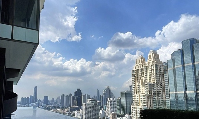 Thung Maha Mek Casa | *Luxury Apartment | Infinity Pool | Balcony | Gym*