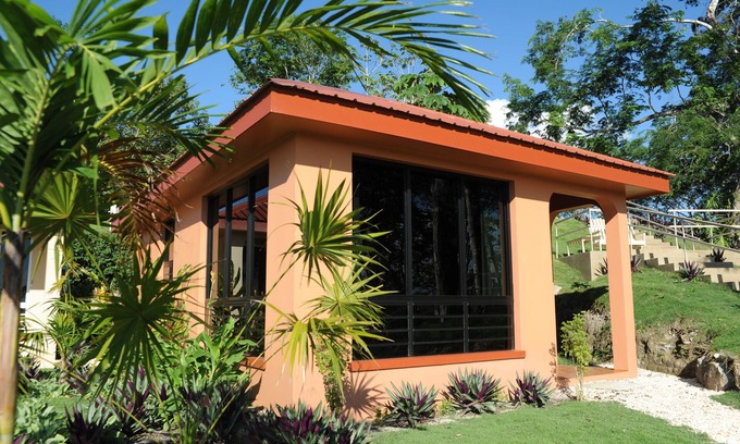 San Ignacio Villa | Lujo, asequible, cerca de la ciudad y todos los puntos de interés de la zona CAYO.