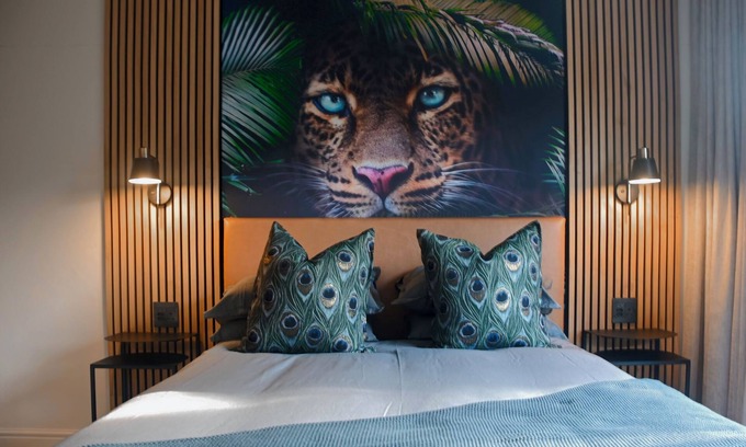 Stellenbosch Central Apartamento | Luxury African Gem in Historic Stellenbosch